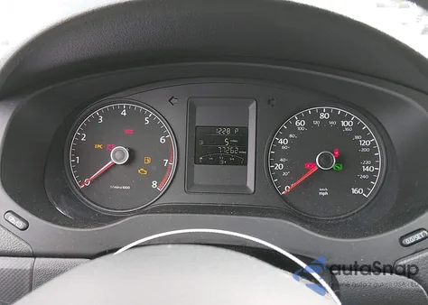 2014 Volkswagen Jetta 2.0L S z USA, uszkodzony, nr VIN 3VW2K7AJ8EM362002